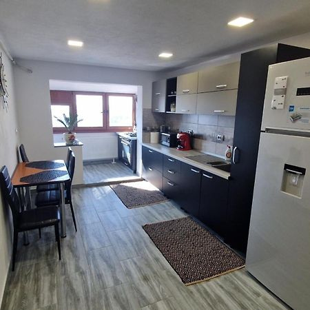 Apartament Blaj Εξωτερικό φωτογραφία