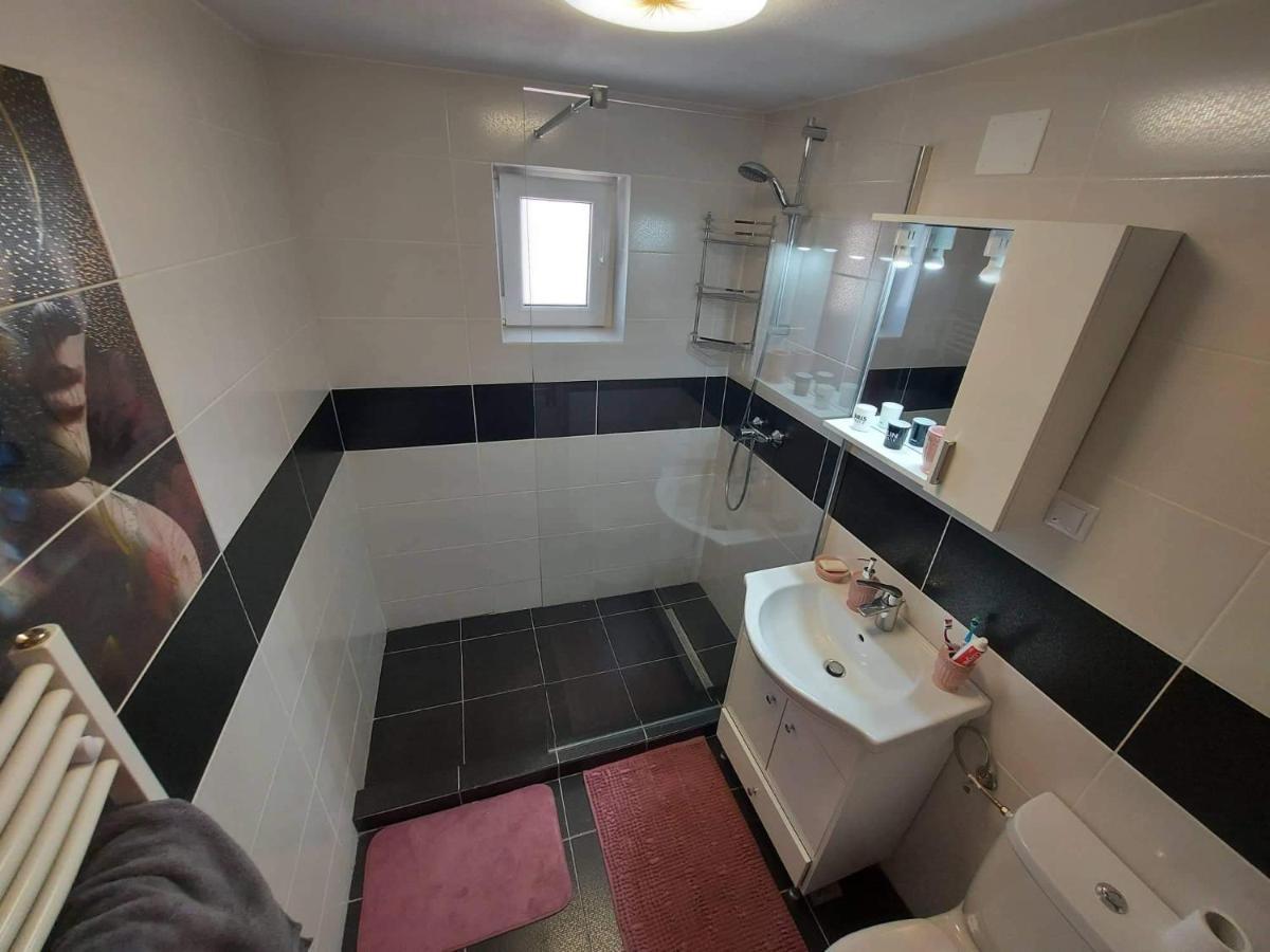 Apartament Blaj Εξωτερικό φωτογραφία